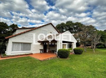 Quinta vacacional · 463m² · 6 Ambientes · 1 Cochera · Casa Quinta en Sauce Viejo