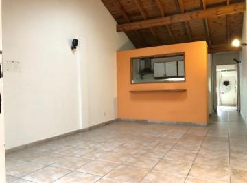 Departamento de 2 ambientes, San Isidro · Depto 2 Ambientes - Excelente Ubicacion - con Hermoso Patio - Se Vende con Renta