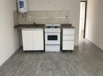Departamento de 2 ambientes, Morón · En Alquiler - Departamento 2 Ambientes con Terraza Propia