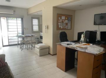 Casa de 3 ambientes, La Plata · Venta Casa 1 Dorm - Boulevard 83 E/ 35 y 36 - U$s 120.000