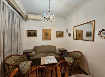 Departamento · 73m² · 3 Ambientes · Departamento 3 Ambientes Pb. con Dependencia! Caballito.