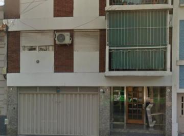 Departamento · 70m² · 4 Ambientes · 1 Cochera · Departamento - Floresta