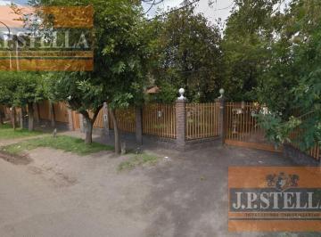 Quinta vacacional · 400m² · 5 Ambientes · 6 Cocheras · Casa Quinta 5 Amb C/ Pileta y Amplios Quinchos - Ideal Eventos - Hogar de Abuelos - San Justo