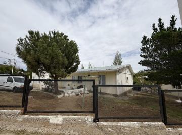 FRI-FRI-845_2 · Venta de Casa 4 Ambientes + Dependencia en Cañadon Seco