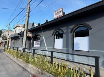 Local comercial de 9 ambientes, Morón · Esquina en Gob. Inocencio Arias y Lincoln
