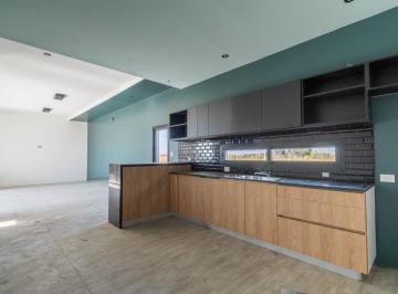 Casa · 103m² · 4 Ambientes · Casa de 4 Ambientes en Venta Fincas de Ibarlucea
