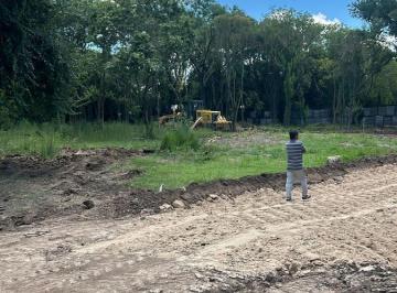 Terreno · 298m² · Lote en Venta de 393 m² Ubicado en Ingeniero Pablo Nogués Barrio Cerrado