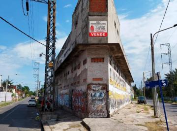 VENTA BLOQUE DE 2 GALPONES INDUSTRIALES EN ESQUINA · Venta Bloque de 2 Galpones Industriales en Esquina