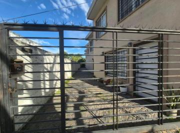 Departamento de 3 ambientes, Quilmes · Duplex 3 Amb con Patio y Cochera
