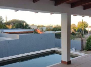 Foto · Villa Allende 3 Dorm. Dos Baños a Estrenar Pileta