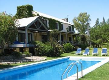 Campo · 400m² · 6 Ambientes · Chacra - Colonia del Sacramento