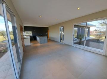 Casa · 112m² · 3 Ambientes · Exclusiva Casa en Venta Potrero de Garay