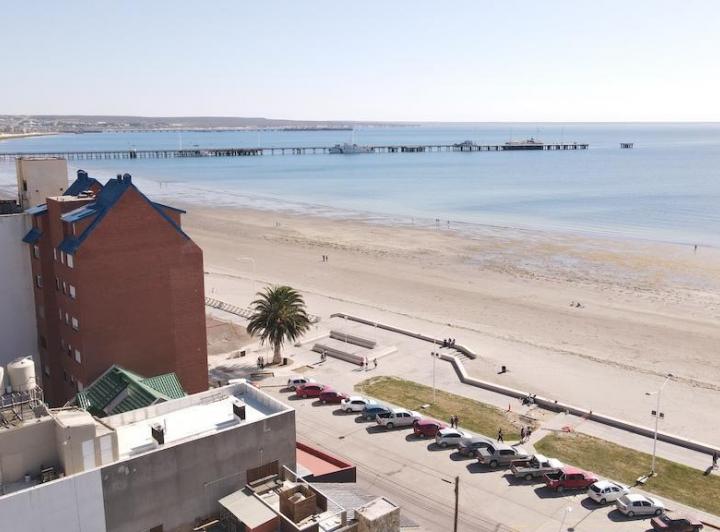 vista muelle cruceros desde terraza · Edificio de Pisos Alfonsina U$s 250.000 con Cochera Incluida
