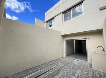 PH · 65m² · 3 Ambientes · Venta Duplex de 3 Ambientes con Cochera y Patio en Quilmes