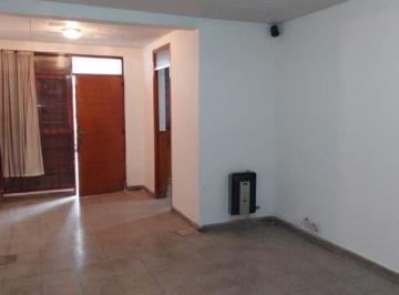 Casa · 124m² · 3 Ambientes · 1 Cochera · Godoy Cruz - Alvarez Thomas 300 Entre Florencio Sanchez y Figueroa Alcorta