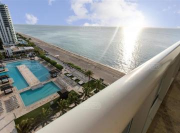 Departamento · 78m² · 2 Ambientes · 1 Cochera · Departamento en Venta en Hallandale, Miami, Florida