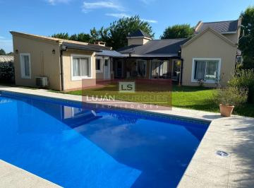 Campo · 195m² · 4 Ambientes · 2 Cocheras · Impecable Casa en Barrio Club de Campos Las Cañuelas, Toda Equipada