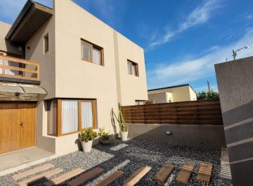 Casa de 3 ambientes, Camet Norte · Duplex en Excelente Ubicacion de Camet Norte. Calle Campora