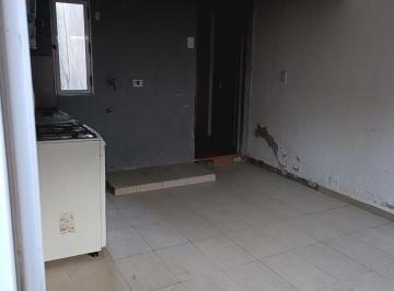 Casa · 46m² · 3 Ambientes · Venta Casa Interna Dos Dorm. - Centro, Pérez