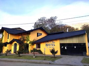 Local comercial · 325m² · 10 Ambientes · 1 Cochera · Hostel en Venta - El Bolsón - La Patagonia