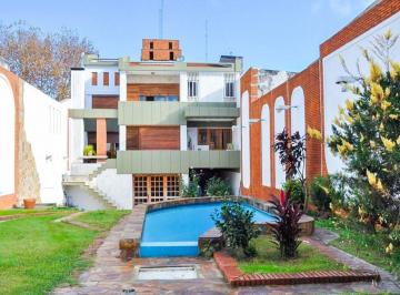 Casa · 410m² · 10 Ambientes · 3 Cocheras · Casa en Venta, Zona Sur, Rosario, 4 Dorm., Patio, Pileta. Se Acepta Permuta!