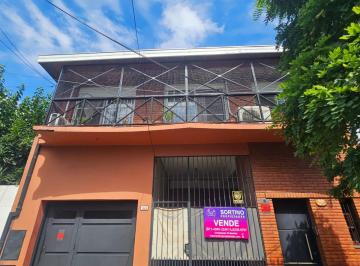 PH de 3 ambientes, Lomas de Zamora · Castrobarros Al 1000 - Casa en PH con Fondo