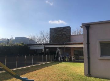 Casa de 4 ambientes, Pilar · Ultra Cómoda