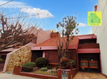 Casa de 4 ambientes, La Matanza · Hermosa Casa en Ramos Mejía Sur