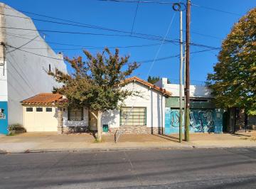 Casa de 5 ambientes, Lomas de Zamora · Chalet con Excelente Local en Venta en Turdera (Retasado!)