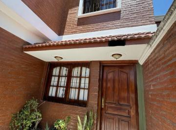 PH de 6 ambientes, San Miguel de Tucumán · En Venta! Propiedad Sobre Calle San Martin 4 Dorm.
