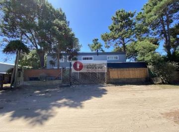 Bodega-Galpón · 234m² · Galpon con Vivienda