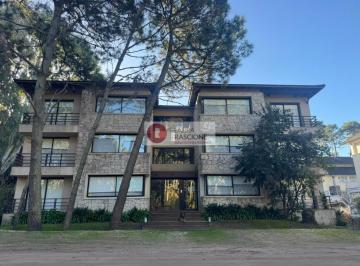 Departamento · 120m² · 3 Ambientes · 1 Cochera · Departamento 3 Amb en Piedras Blancas Carilo