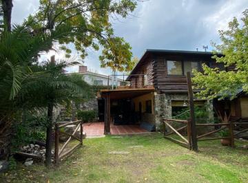 Casa · 350m² · 9 Ambientes · 1 Cochera · Casa en La Serranita