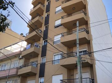 Departamento de 2 ambientes, La Matanza · Alquiler - Dpto de 2 Amb Al Frente C/balcón - Zona Centro de San Justo