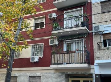 Departamento de 2 ambientes, Belgrano · Departamento 2 Amb - Muy Buen Estado - con Patio - Belgrano R