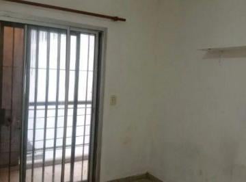 FRC-FRC-6151_2 · 24 de Noviembre 400 Balvanera 2amb U$56.000 Apto Prof