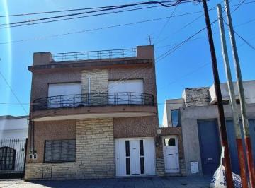 Casa de 4 ambientes, Lanús · Lote o Casa Para 2 Familias