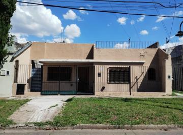 Bodega-Galpón · 70m² · 3 Ambientes · Oportunidad 150 m² Totales en Zona I1 a Una Cuadra de Mitre