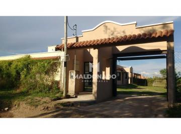 Casa · 2740m² · 8 Ambientes · 1 Cochera · Casas Lotes en Venta Complejo Villa Allende