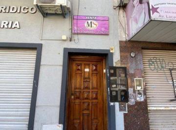 PH de 2 ambientes, Avellaneda · PH en un Primer Piso Muy Luminoso y Sin Expensas.