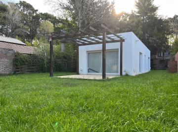 Casa de 3 ambientes, Mar Azul · Casa Minimalista a La Venta en Mar Azul, Oportunidad!