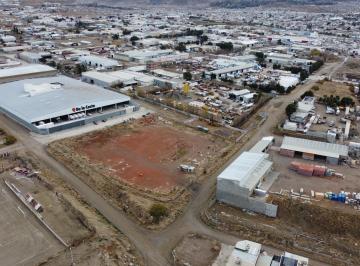 Terreno · 10000m² · Terreno en Barrio Industrial