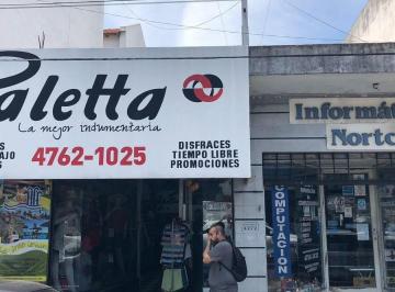 Local comercial , Vicente López · Importante Propiedad Sobre Av Velez Sarsfield