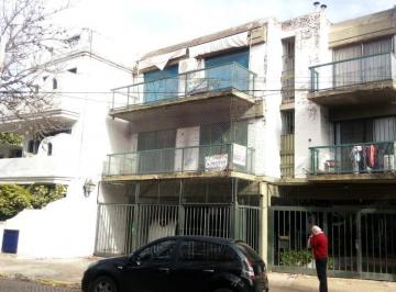 Departamento de 3 ambientes, San Isidro · Departamento de 3 Ambientes en Duplex, con 2 Balcones Grandes Vista Al Frente