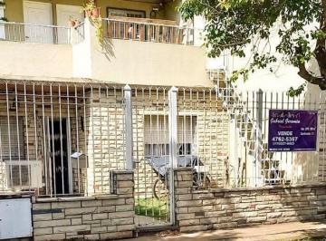 Casa de 8 ambientes, Vicente López · !oportunidad!