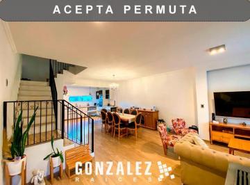 Casa · 190m² · 4 Ambientes · Hermosa Casa 4 Amb Refaccionada - Ciudad Evita