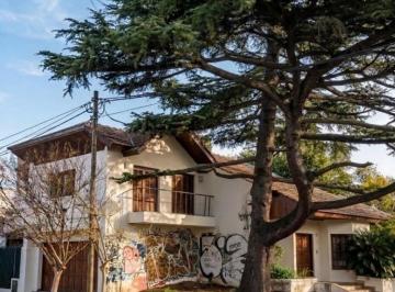 Casa · 170m² · 4 Ambientes · 2 Cocheras · Castelar Norte Venta Chalet Ideal Para Actualizar