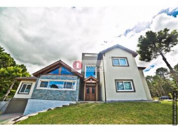 Casa · 350m² · 4 Dormitorios · Casa de 2 Plantas en Pinamar Norte
