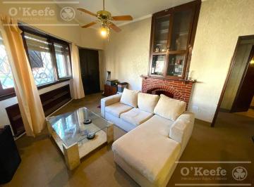 Casa · 150m² · 5 Ambientes · 1 Cochera · Casa de 5 Ambientes en Venta, Próxima Al Centro de Quilmes.