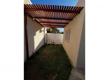 Casa · 35m² · 2 Ambientes · Excelente Oportunidad - Casa de 1 Dormitorio con Jardín